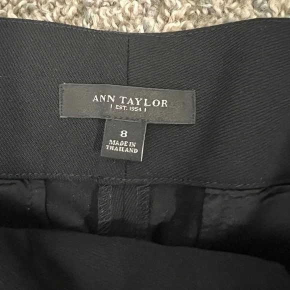 Ann Taylor Women's Dark Blue Cropped Pants - Picture 7 of 9